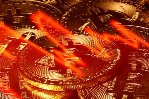 Bitcoin nears MicroStrategy 'margin call' price - Reuters