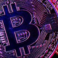 BTC Monthly Open In Focus After $584 Million Longs Liquidations